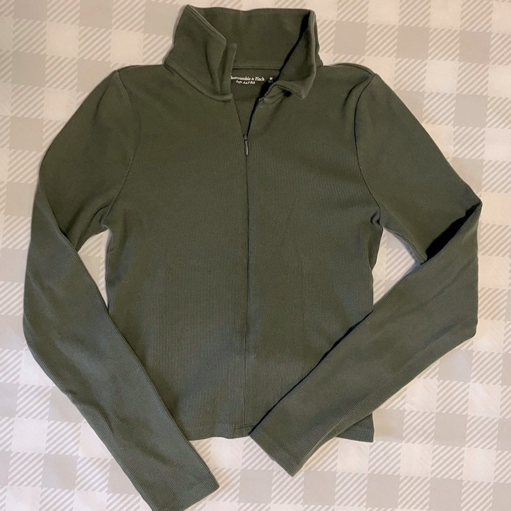 Abercrombie A&F half zip long sleeve ribbed knit polo crop top olive green M